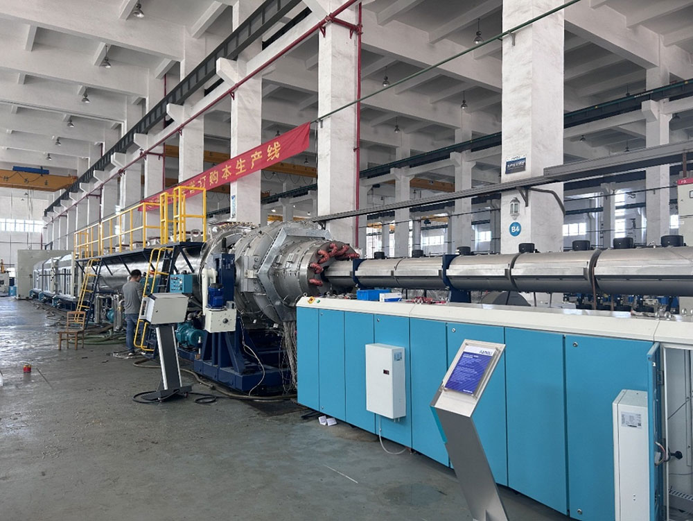 Grattis till Fangli PE1200U polyetenrör extrudering komplett uppsättning utrustning för att framgångsrikt slutföra acceptansen